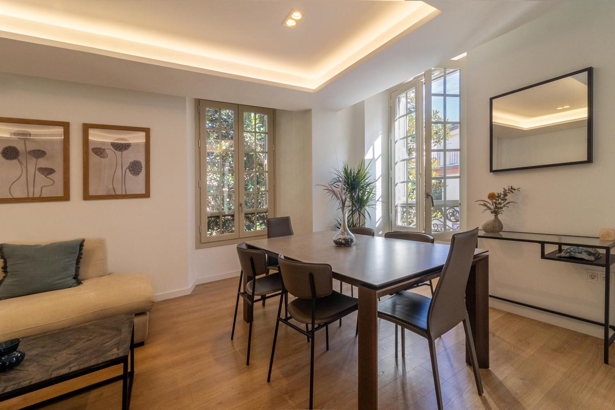 Nt Luxury Central Duplex With Terrace & Parking マラガ エクステリア 写真